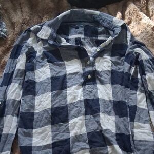 American Eagle Outfitters Navy and White Plaid Shirt
